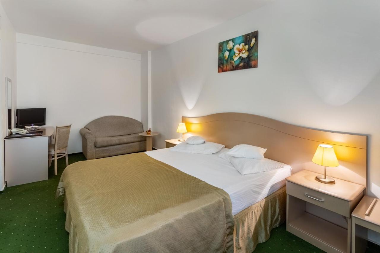 Hotel Bega Eforie Nord Exteriör bild